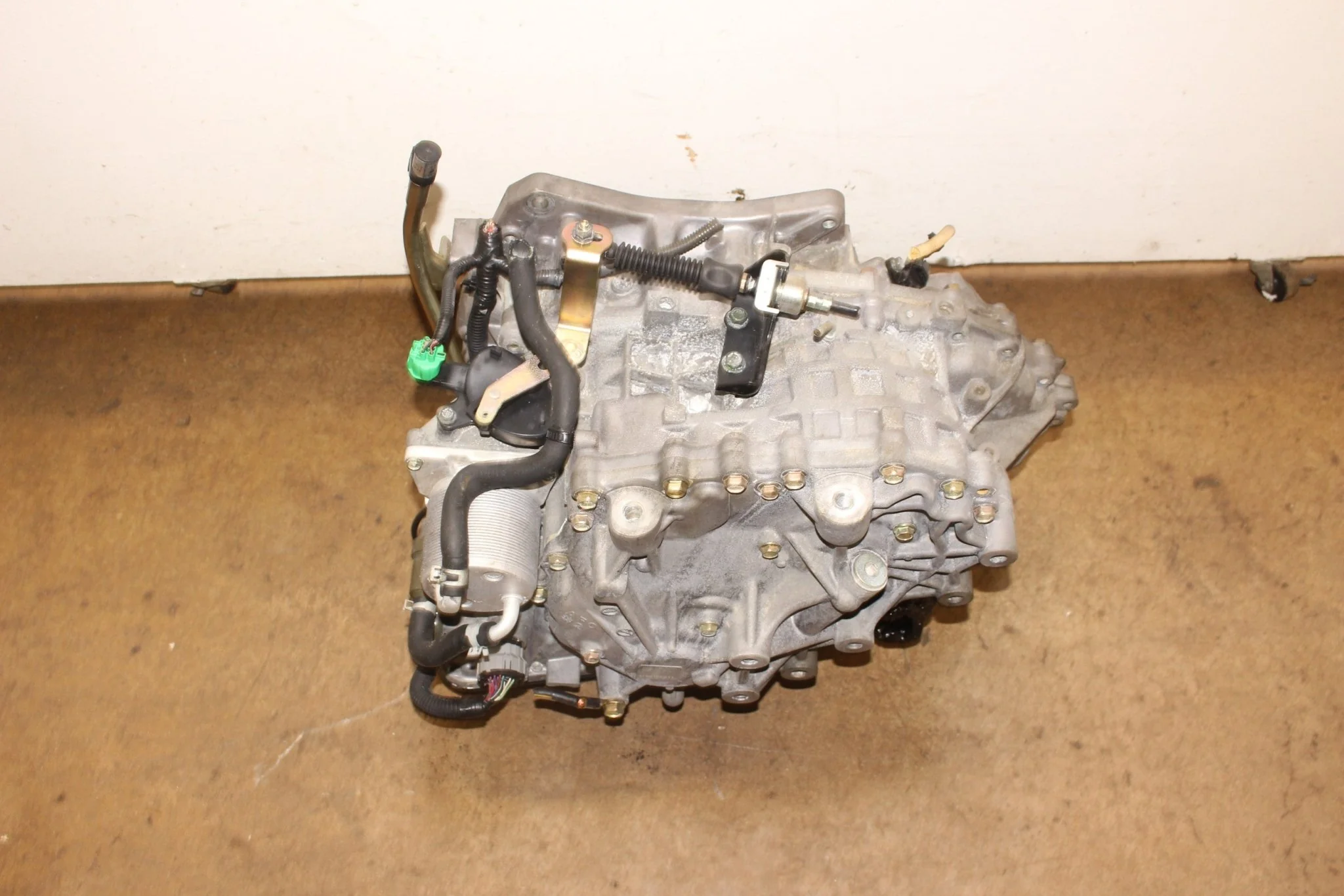 2013-2014 Nissan NV200 Automatic JDM Transmission MR20 2.0L 4 Cylinders - Image 6